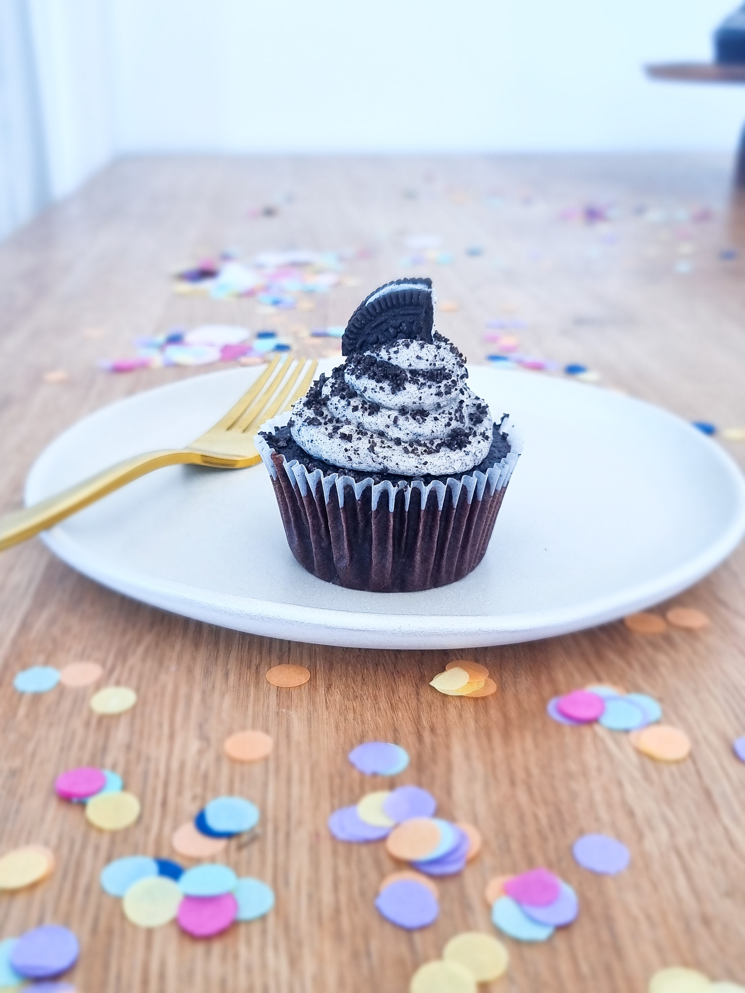 Cookies and Cream Cupcakes 
